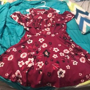Floral print cold shoulder dress
